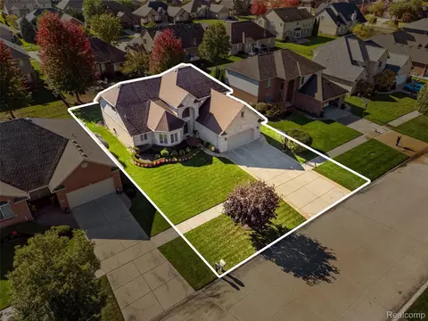 View/Area - 21354 Pine Cone Dr, Macomb, MI 48042 photo 4 of 11