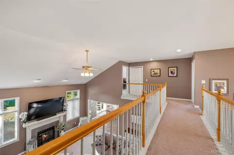 Entry Way - 21354 Pine Cone Dr, Macomb, MI 48042 photo 8 of 8