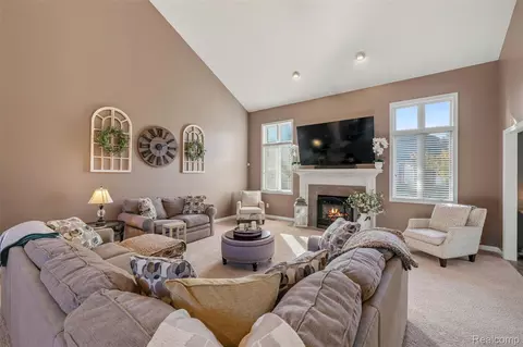 Living - 21354 Pine Cone Dr, Macomb, MI 48042 photo 2 of 2