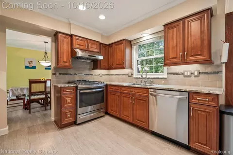 Kitchen - 2793 Waterloo Dr, Troy, MI 48084 photo 1 of 5
