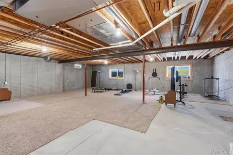 Other - 261 Aberdeen Ct, Flushing, MI 48433 photo 6 of 8