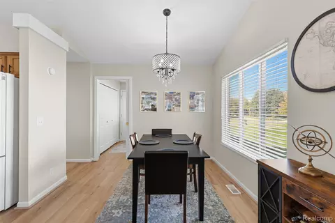 Dining - 261 Aberdeen Ct, Flushing, MI 48433 photo 1 of 2