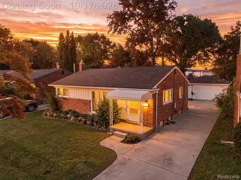 29314 Mark Ave, Madison Heights, MI 48071