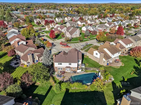 View/Area - 6688 Fox Path, Canton, MI 48187 photo 6 of 7
