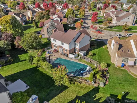 View/Area - 6688 Fox Path, Canton, MI 48187 photo 5 of 7