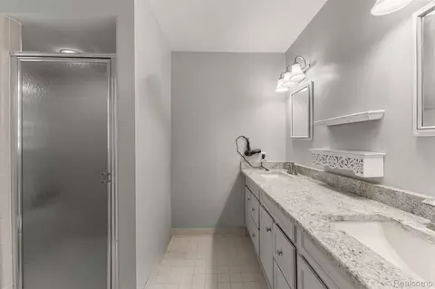 Bath - 6688 Fox Path, Canton, MI 48187 photo 4 of 6