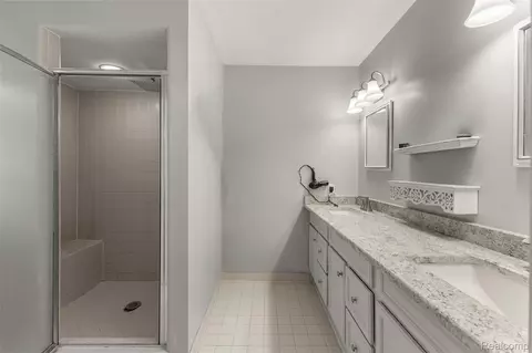 Bath - 6688 Fox Path, Canton, MI 48187 photo 5 of 6