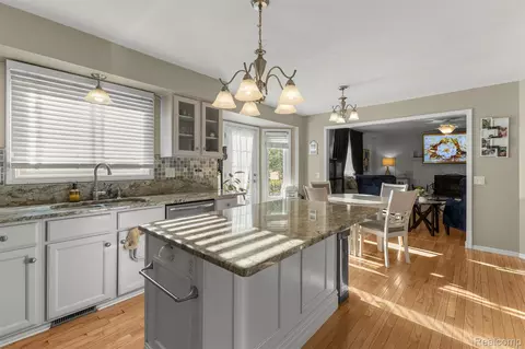 Kitchen - 6688 Fox Path, Canton, MI 48187 photo 6 of 6