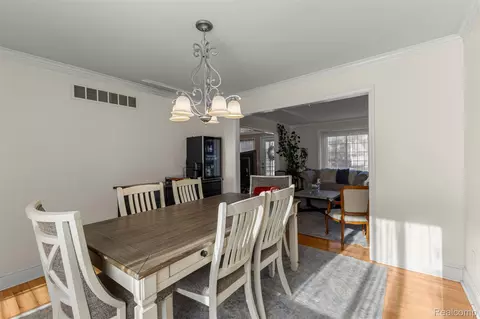 Dining - 6688 Fox Path, Canton, MI 48187 photo 2 of 3