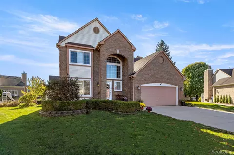 Exterior - 6688 Fox Path, Canton, MI 48187 photo 3 of 13
