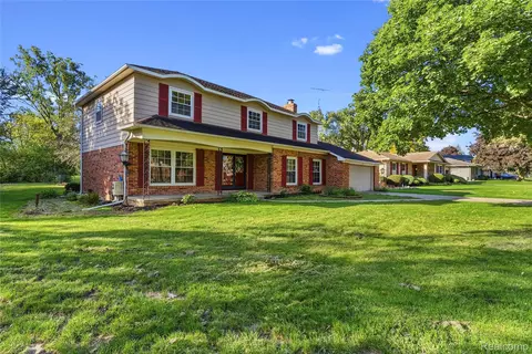 6557 Rustic Ridge Trl, Grand Blanc, MI 48439