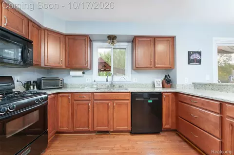 Kitchen - 3340 Bennington Dr, Wixom, MI 48393 photo 2 of 3