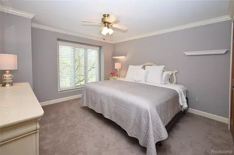 Bedroom - 2181 Red Maple Dr, Troy, MI 48098 photo 3 of 5