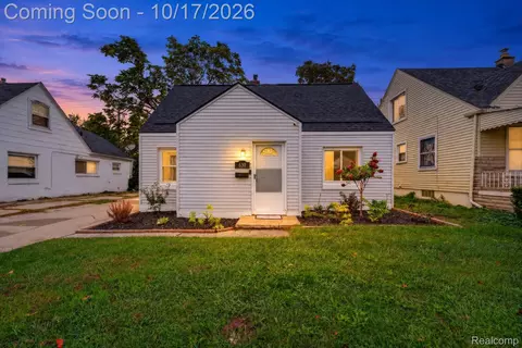 630 White Ave, Lincoln Park, MI 48146