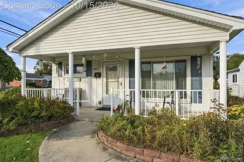 Exterior - 8350 Elm St, Taylor, MI 48180 photo 1 of 3