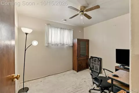 Bedroom - 8350 Elm St, Taylor, MI 48180 photo 3 of 3