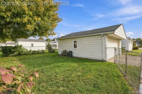 Exterior - 8350 Elm St, Taylor, MI 48180 photo 3 of 3