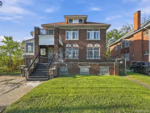 158-160 W Arizona St, Highland Park, MI 48203