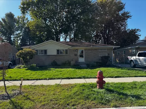14371 Sunbury St, Livonia, MI 48154