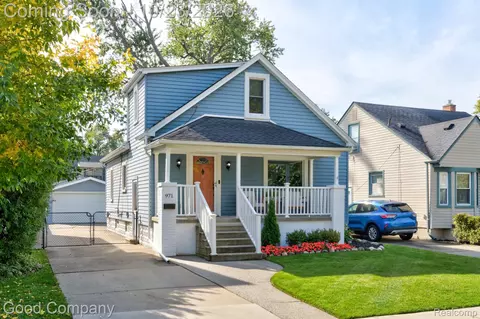 971 Harvard Rd, Berkley, MI 48072