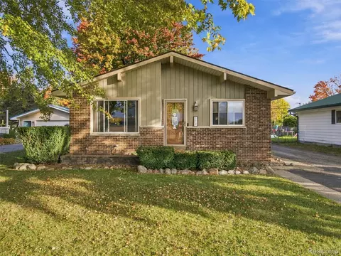 174 W Borland Rd, Imlay City, MI 48444