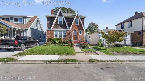1434 Euclid St, Lincoln Park, MI 48146