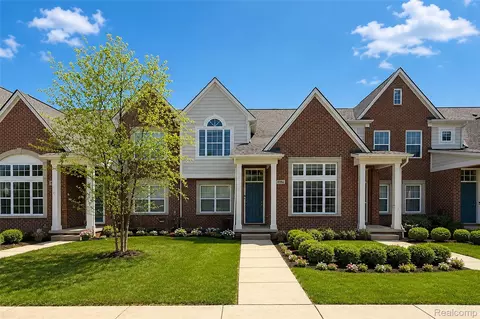 45806 Aragon Ln, Canton, MI 48187