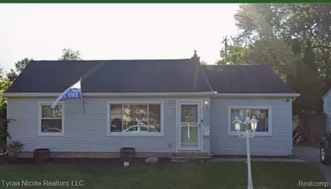 26660 Clancy St, Roseville, MI 48066