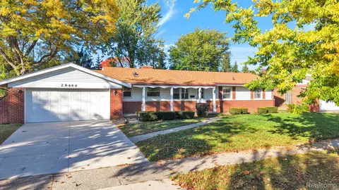 29464 Linda St, Livonia, MI 48154
