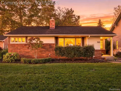 322 Maywood Ave, Rochester, MI 48307
