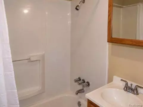 4127 Custer Ave, Flint, MI 48507 photo 10