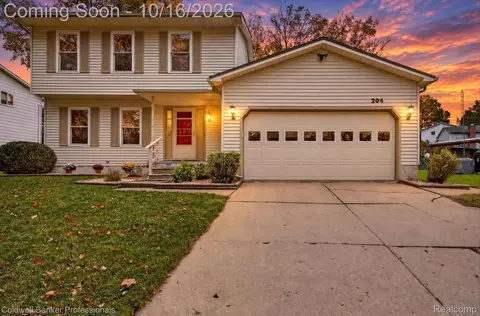 Exterior - 204 Dutch Mill Dr, Flushing, MI 48433 photo 9 of 9