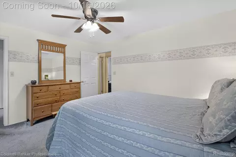 Bedroom - 204 Dutch Mill Dr, Flushing, MI 48433 photo 2 of 4