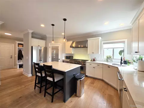 Kitchen - 52875 Char Marie Dr, Macomb, MI 48042 photo 5 of 5