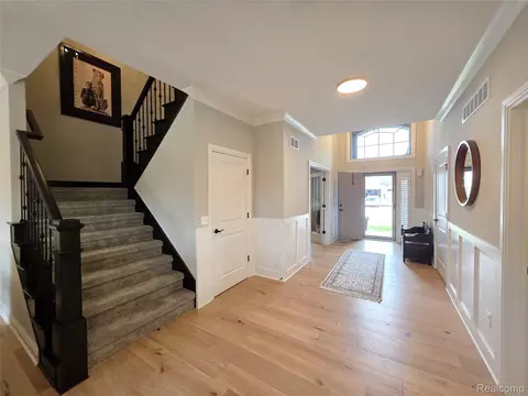 Entry Way - 52875 Char Marie Dr, Macomb, MI 48042 photo 4 of 9