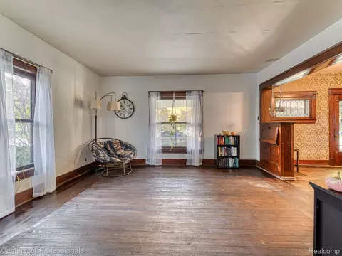 Living - 262 E River St, Deerfield, MI 49238 photo 1 of 3