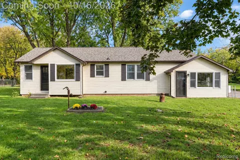 5063 Raymond Ave, Burton, MI 48509