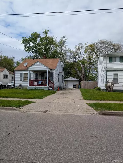309 Michigan Ave, Pontiac, MI 48342