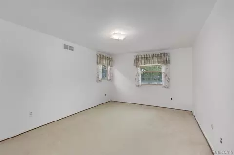 Bedroom - 3688 Estates Dr, Troy, MI 48084 photo 4 of 7