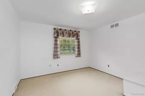 Bedroom - 3688 Estates Dr, Troy, MI 48084 photo 7 of 7