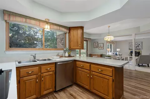 Kitchen - 3688 Estates Dr, Troy, MI 48084 photo 2 of 3