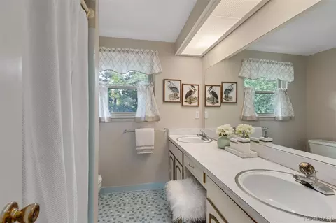 Bath - 3688 Estates Dr, Troy, MI 48084 photo 3 of 3