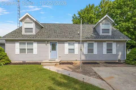 6428 Terrie Dr, Caseville, MI 48725