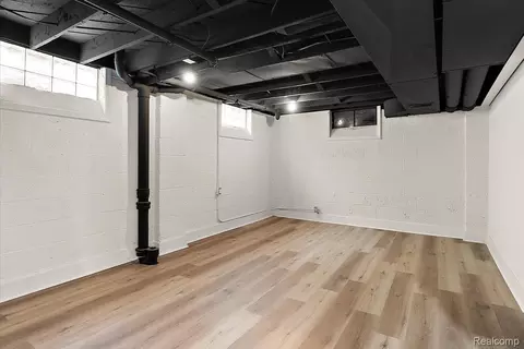 Other - 2155 E 8 Mile Rd, Grosse Pointe Woods, MI 48236 photo 13 of 15