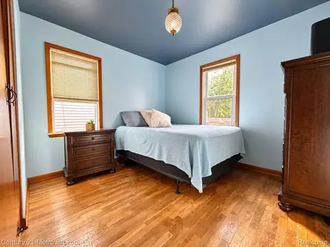 3501 Clairmont St, Flint, MI 48503 photo 6