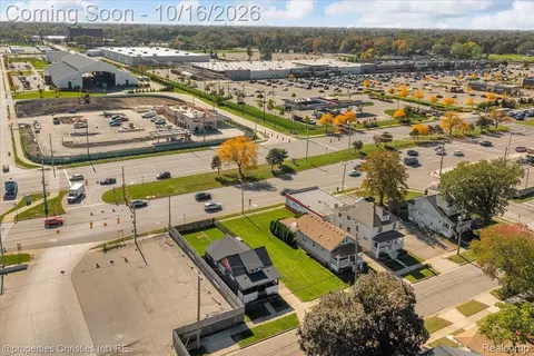 View/Area - 890 E Bennett Ave, Ferndale, MI 48220 photo 1 of 2