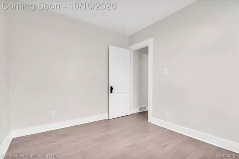 Bedroom - 890 E Bennett Ave, Ferndale, MI 48220 photo 2 of 4