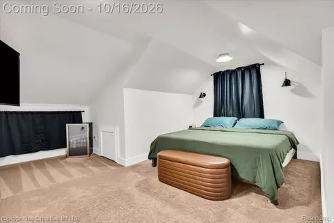 Bedroom - 890 E Bennett Ave, Ferndale, MI 48220 photo 3 of 4