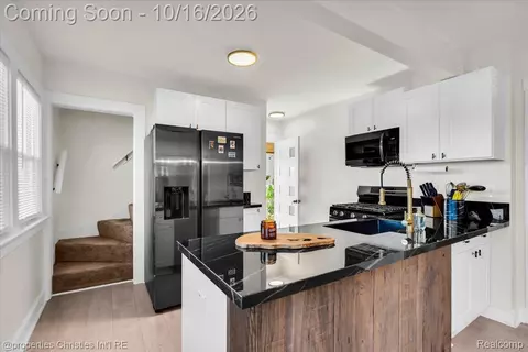 Kitchen - 890 E Bennett Ave, Ferndale, MI 48220 photo 1 of 4