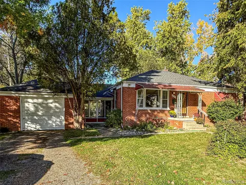 30753 Everett St, Southfield, MI 48076